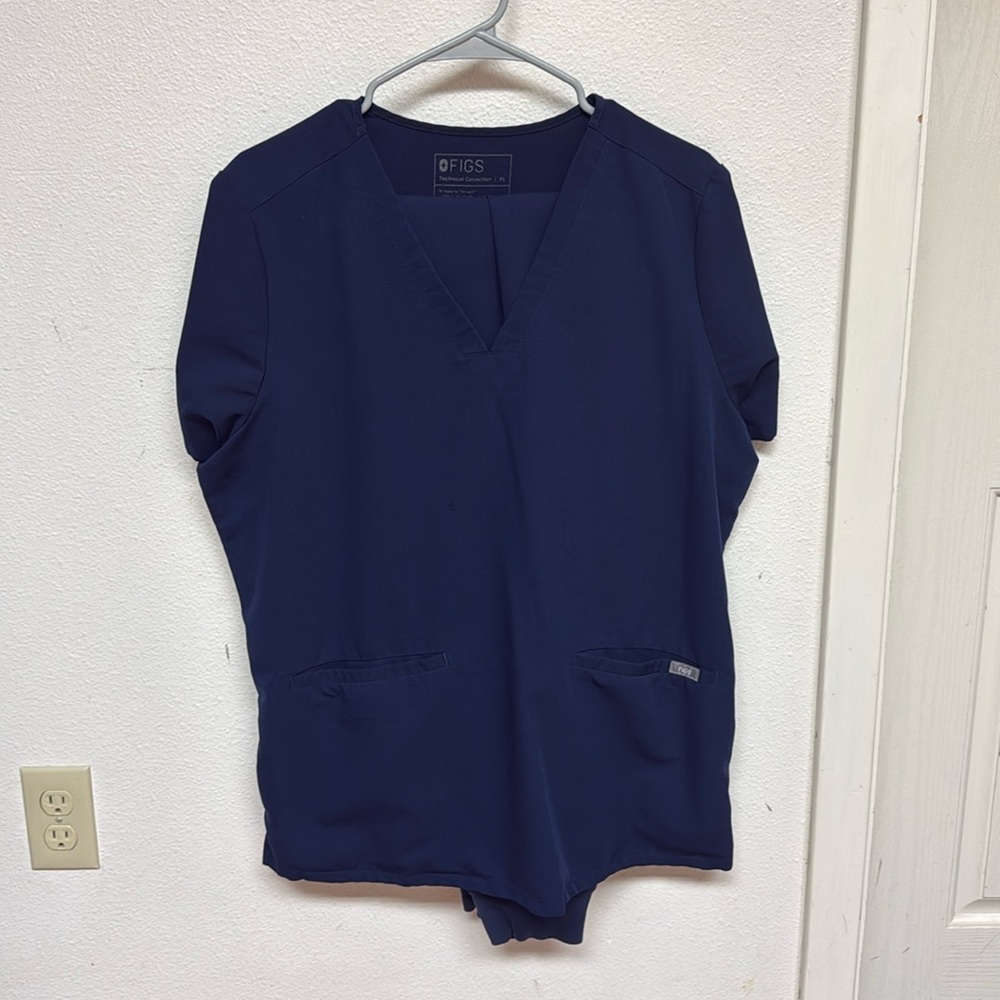 Navy blue figs scrub set